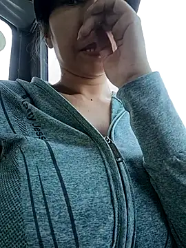 2HotAsain4u's Webcam Show