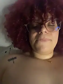 Leyah__ élő XXX-chatje