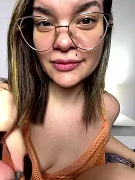 Zyrella live XXX chat