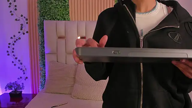 Tiffany_Nm – Naživo XXX chat