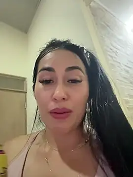 areviklusine1 – Naživo XXX chat