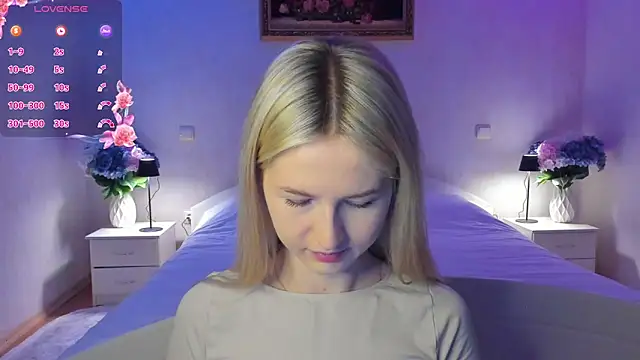 Онлайн чат XXX Julie_Blaze