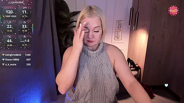 YolandaKiss live XXX chat