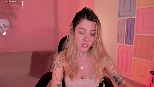 XXX chat uživo modela EveBensonX