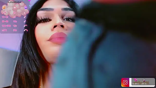 AiishaRose élő XXX-chatje