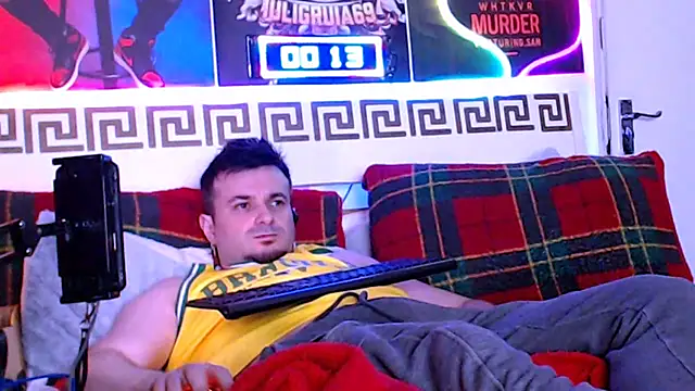 FuckToyBoy69 现场XXX聊天