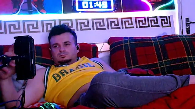 FuckToyBoy69: απευθείας συνομιλία ΧΧΧ