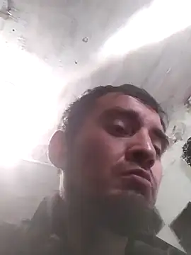 Wero4200: διαδικτυακό σόου στην κάμερα