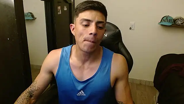 kv___xxx_ Webcam Show