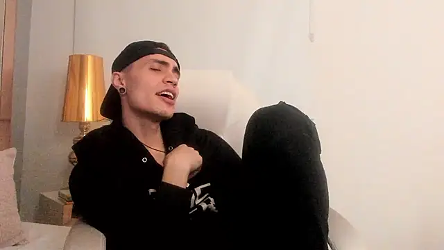 Онлайн чат XXX dark_sun302