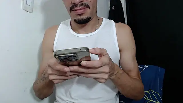 LATINMONSTER26CM Obrolan Langsung XXX