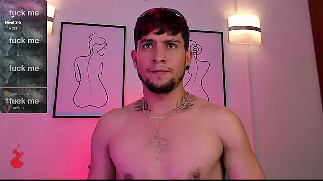 vaalentiino's Live XXX Chat