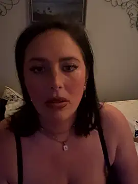 Miabelle2233's Live XXX Chat