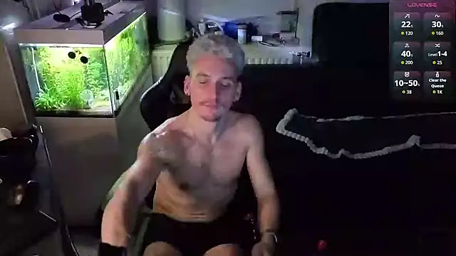 Show modela Rayzel_White na web-kameri