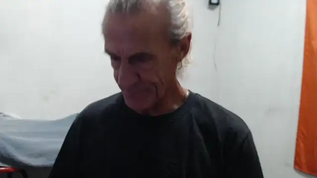 corola1956 Live XXX Chat