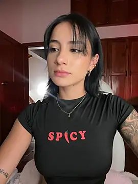 Ale_Lewis Adlı Modelin Canlı XXX Sohbeti