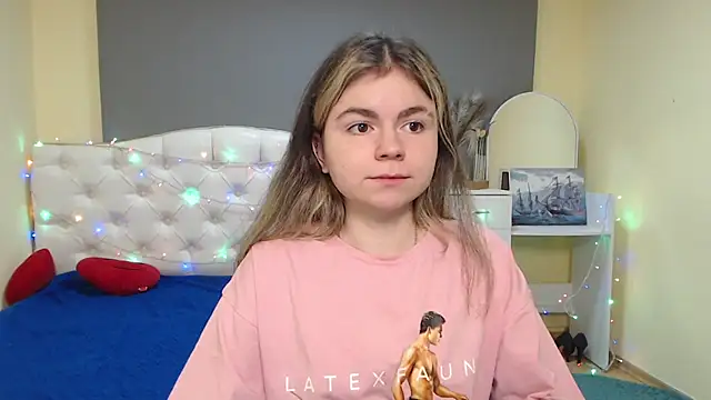 Živý XXX chat TinaRedly