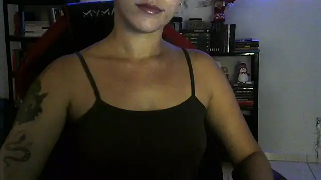 Lau_monte – Naživo XXX chat