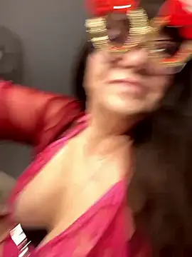 ZaraFay's Live XXX Chat