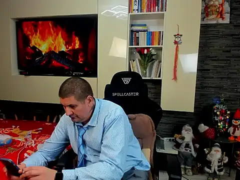 SpartacusDaddy48's Live XXX Chat