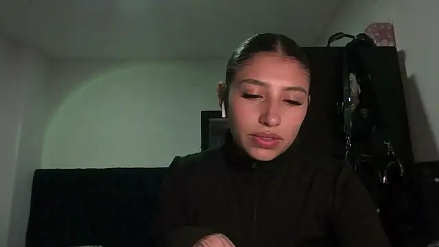 AliceTeenager___: απευθείας συνομιλία ΧΧΧ