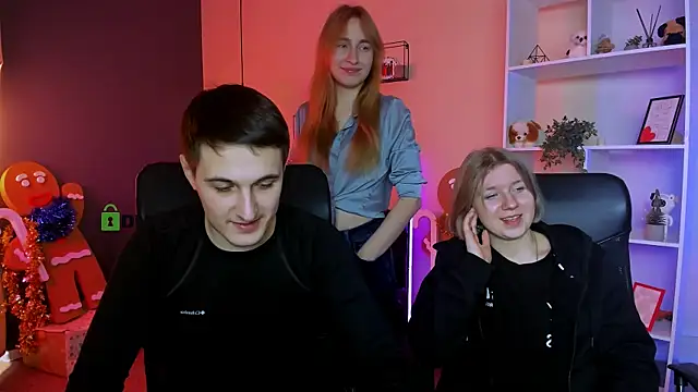 gloria_bubble Show in webcam