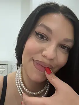 ClaraPasssion 现场XXX聊天