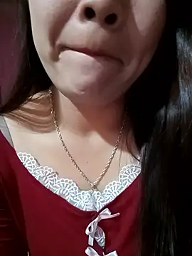 -Lanaa-n Live XXX chat