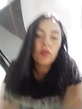 XXX chat uživo modela hailey85