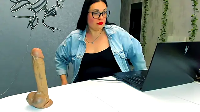 Yesss_Lilith's Live XXX Chat