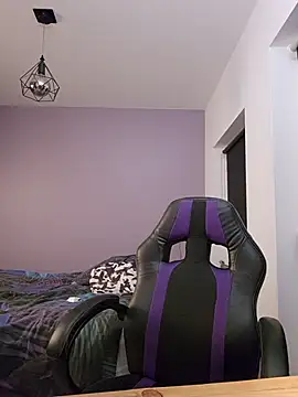 MiaRides19 Adlı Modelin Canlı XXX Sohbeti