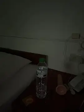 XXX chat uživo modela Ponthip