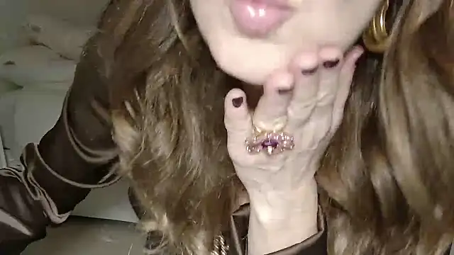 amara_2022 – Naživo XXX chat