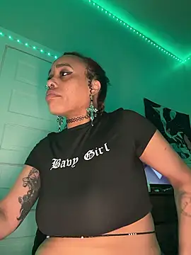 XXX chat uživo modela loveluna8