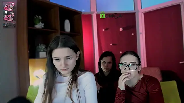 Pokazy przed kamerką – alia_skay