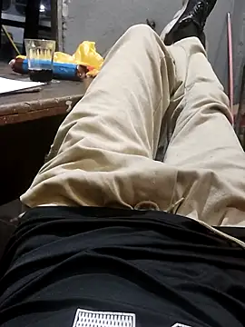 Juliano69xv 即時 XXX 聊天