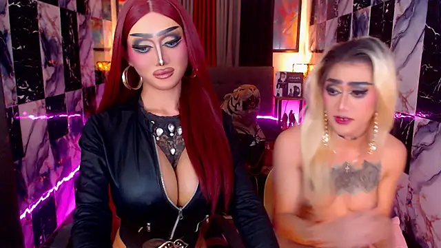 IndestructibleLily 라이브 XXX 채팅