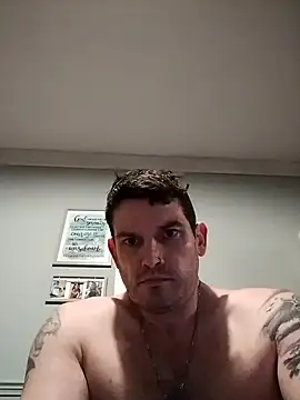 Hixxy_1025's Live XXX Chat