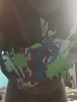 Kajal-Shemale69のライブXXXチャット