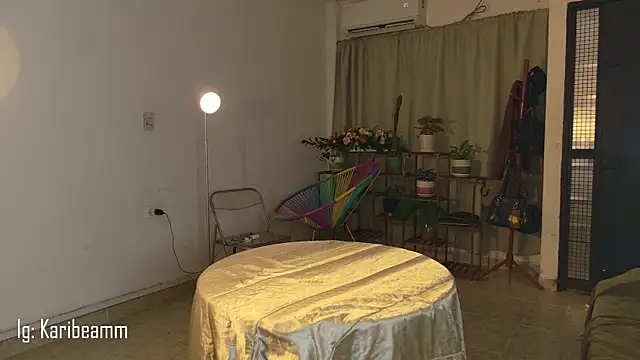 Karibeam Chat XXX in diretta