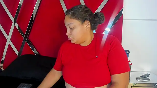 gigixht Adlı Modelin Canlı XXX Sohbeti