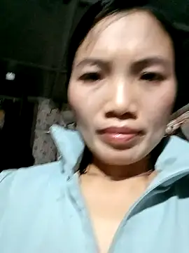 ngan-cute Live XXX Chat