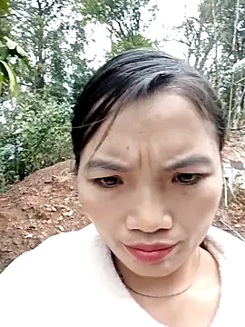 ngan-cute Live XXX-Chat