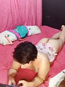 Živý XXX chat Kaissydoll