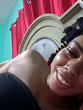 Chat XXX en directo de HONEYSWEETS_LIVE