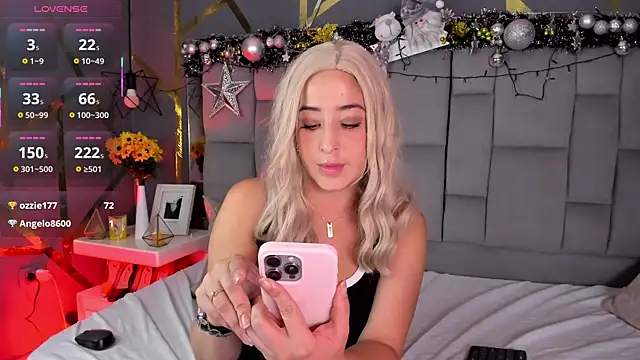 AliceSteel12のライブXXXチャット