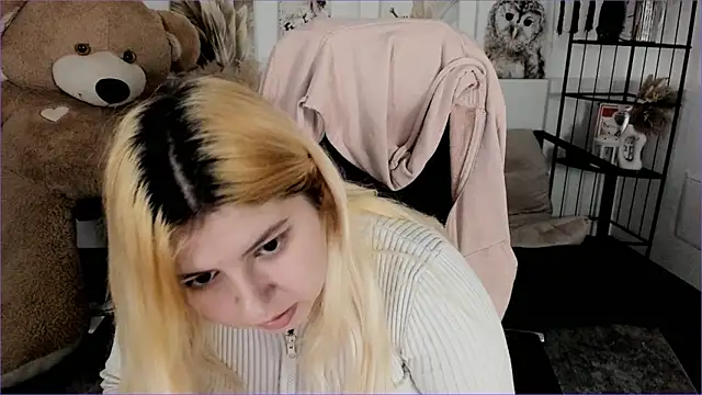 DiaAngell élő XXX-chatje