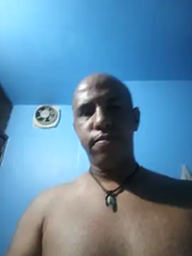 Carajito16's Live XXX Chat