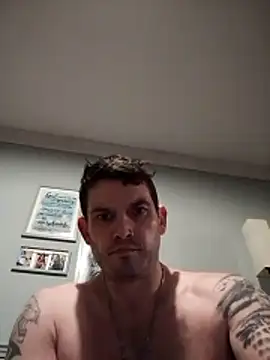 Chat XXX en directo de Hixxy_1025