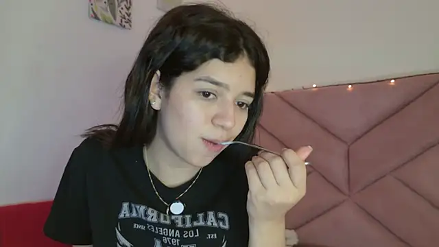 eva_sin18's Webcam Show